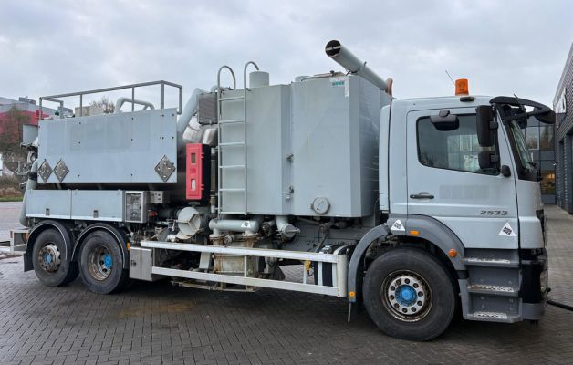 EcoVac ADR vacuümwagen op Mercedes-Benz chassis | Gebruikt